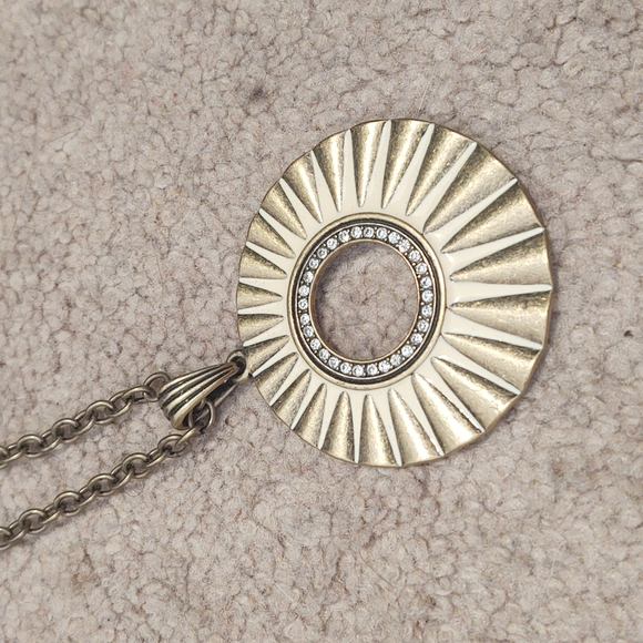 Long rustic gold necklace - Picture 2 of 4